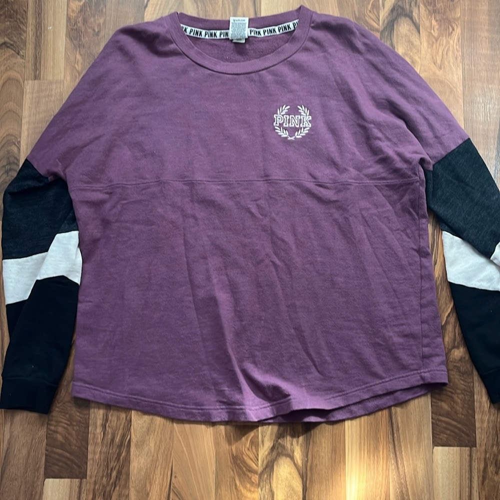 Large Women’s Long Sleeve